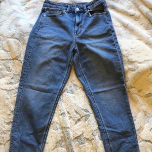 American Eagle Mom Jeans
